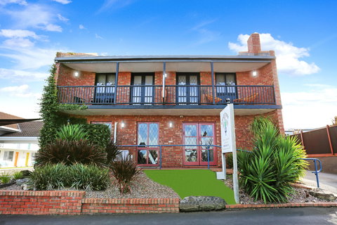 Tudor Motor Inn - Dalby Accommodation 0