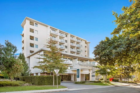 Adina Serviced Apts Canberra Dickson - Dalby Accommodation 1