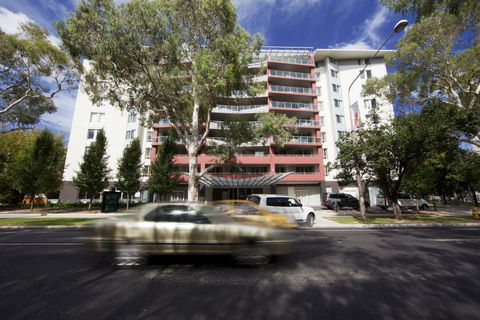 Pacific Suites Canberra - Dalby Accommodation 0