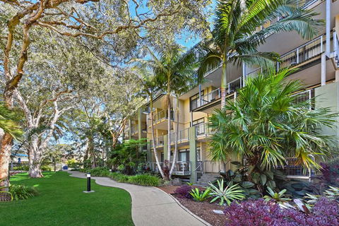 Club Wyndham Flynns Beach-Trademark Coll - Dalby Accommodation 1