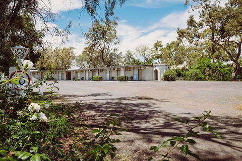 Artesian Spa Motor Inn - Dalby Accommodation 1