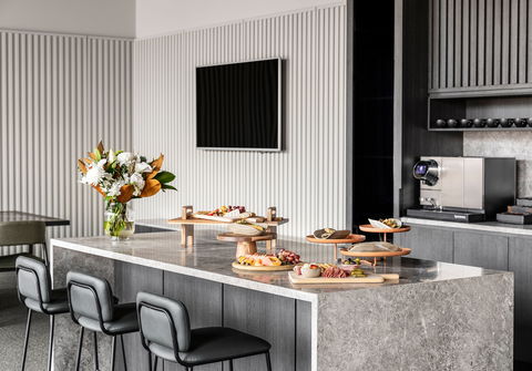 Oakwood Premier Melbourne - Dalby Accommodation 1