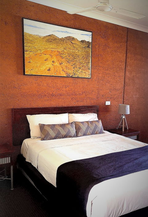 Gidgee Inn - Dalby Accommodation 1