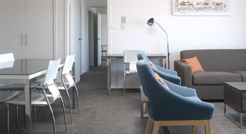 Abode Tuggeranong - Dalby Accommodation 2