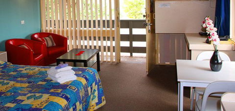 Jetty Motel - Dalby Accommodation 0