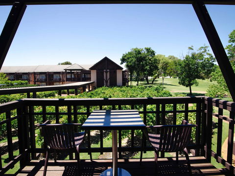 Novotel Swan Valley Vines Resort Hotel - Dalby Accommodation 0