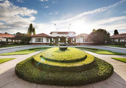 Hyatt Hotel Canberra- A Park Hyatt Hotel - Dalby Accommodation 0