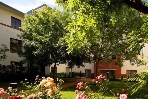 Hyatt Hotel Canberra- A Park Hyatt Hotel - Dalby Accommodation 1