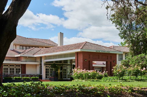 Hotel Kurrajong Canberra - Dalby Accommodation 0