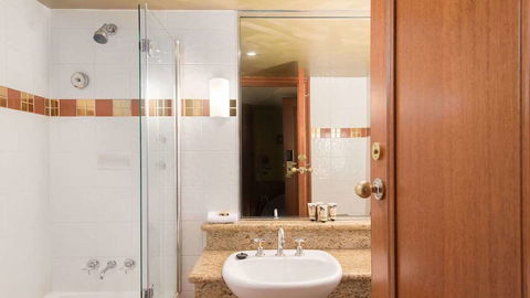 Country Club Tasmania - Dalby Accommodation 3