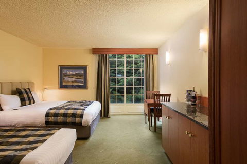 Country Club Tasmania - Dalby Accommodation 5