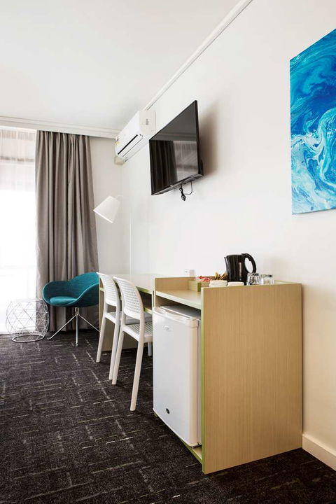 Nightcap at Sandringham Hotel - Dalby Accommodation 8