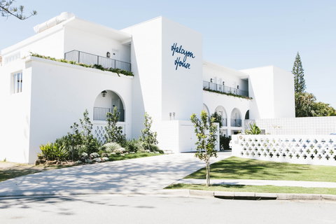 Halcyon House - Dalby Accommodation 0