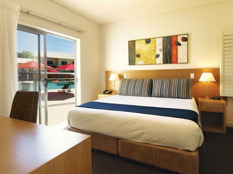 Oaks Broome - Dalby Accommodation 2