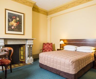 Avonmore On The Park - Dalby Accommodation 0