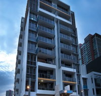 Meriton Suites Southport - Dalby Accommodation