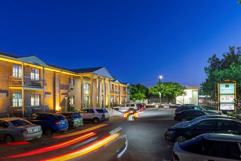 Adelaide Inn - Dalby Accommodation 0
