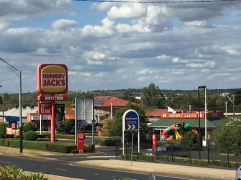 Across Country Motel & Svcd Apts - Dalby Accommodation 1