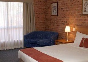 Akuna Motor Inn - Dalby Accommodation 0