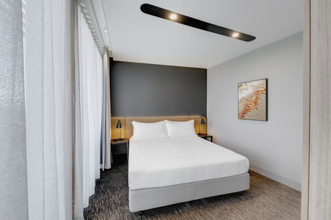 Vibe Hotel Canberra - Dalby Accommodation 34