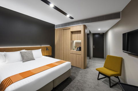 Vibe Hotel Canberra - Dalby Accommodation 22
