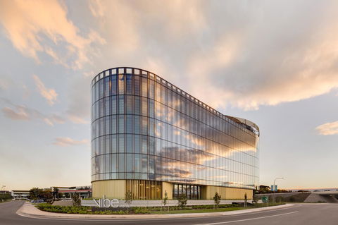 Vibe Hotel Canberra - Dalby Accommodation 0