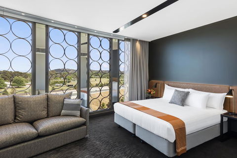 Vibe Hotel Canberra - Dalby Accommodation 24