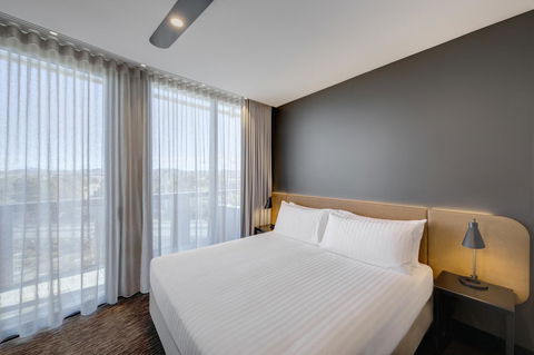 Vibe Hotel Canberra - Dalby Accommodation 36