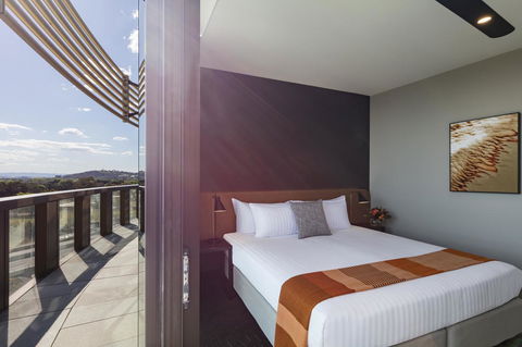 Vibe Hotel Canberra - Dalby Accommodation 10