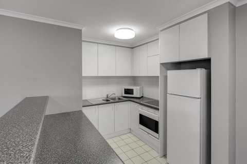 Adina Serviced Apartments Canberra James Court - Dalby Accommodation 1