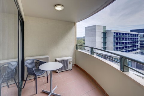 Adina Serviced Apartments Canberra James Court - Dalby Accommodation 13