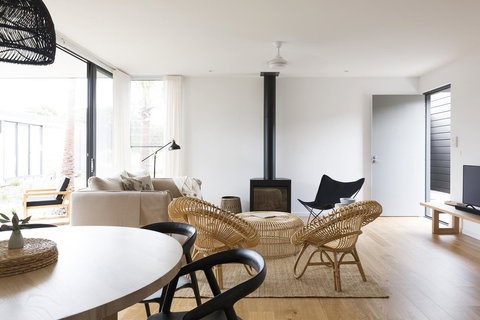 Bangalay Luxury Villas - Dalby Accommodation 4