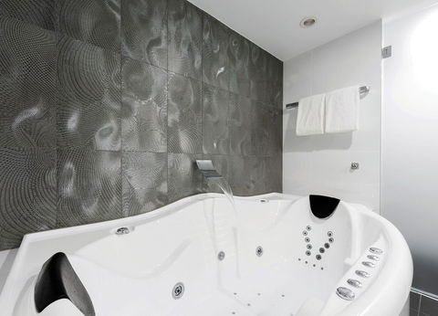 Avenue Hotel Canberra - Dalby Accommodation 4