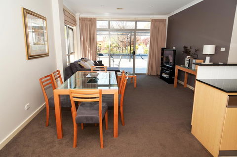 CityStyle Apartments - Dalby Accommodation 5
