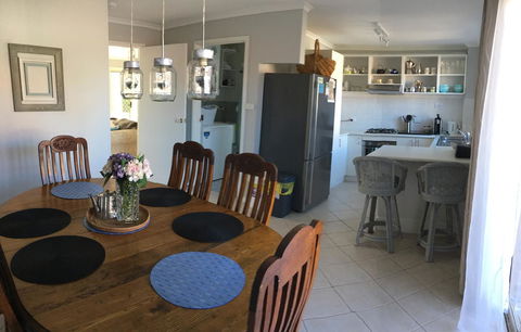 Finches Canberra - Dalby Accommodation 18