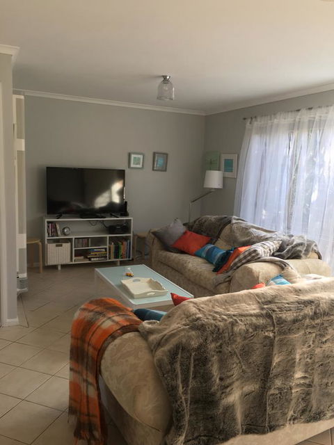 Finches Canberra - Dalby Accommodation 15