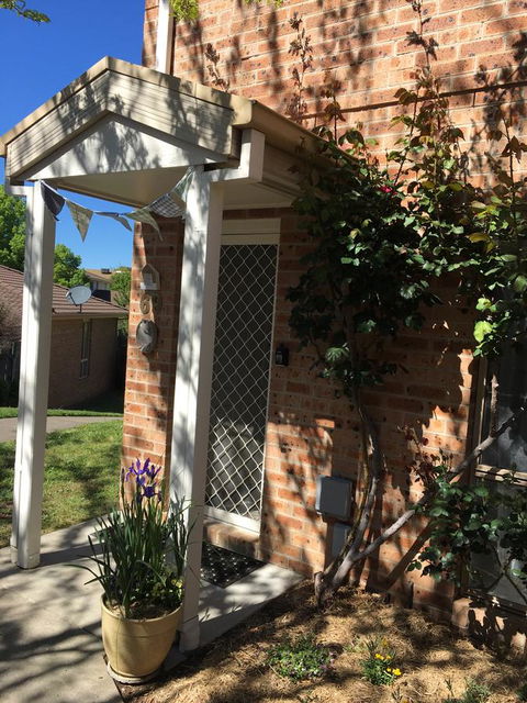 Finches Canberra - Dalby Accommodation 33