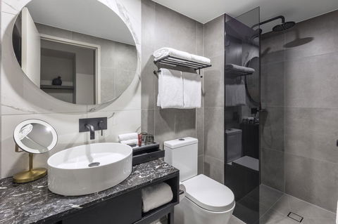 Deco Hotel Canberra - Dalby Accommodation 6