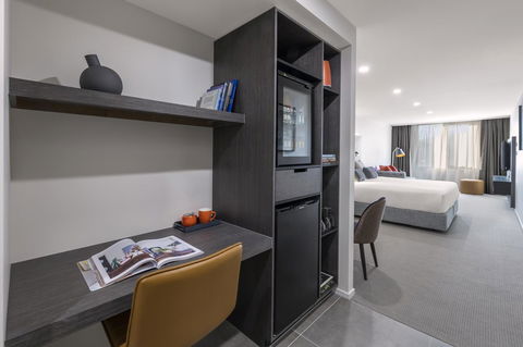 Deco Hotel Canberra - Dalby Accommodation 7