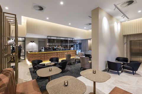 Deco Hotel Canberra - Dalby Accommodation 3