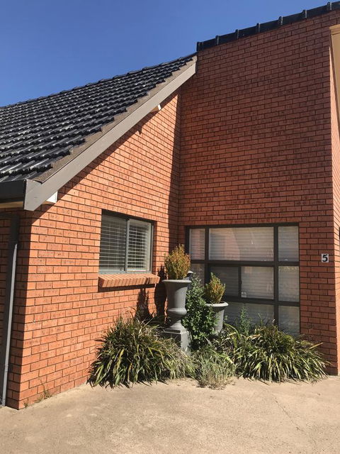 Central Tranquility Heart Of Orange - Dalby Accommodation 28