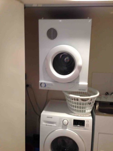 Spacious 1BR Stylish New Acton Apartment +Parking - Dalby Accommodation 24