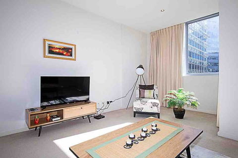 Spacious 1BR Stylish New Acton Apartment +Parking - Dalby Accommodation 0