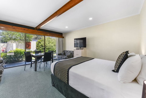 William Macintosh Motor Lodge - Dalby Accommodation 31