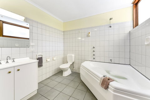 William Macintosh Motor Lodge - Dalby Accommodation 35