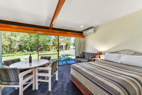 William Macintosh Motor Lodge - Dalby Accommodation 20