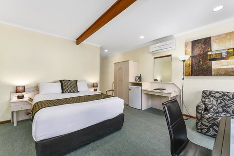 William Macintosh Motor Lodge - Dalby Accommodation 28