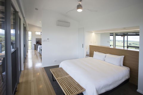 Barossa Pavilions & Glasshouse - Dalby Accommodation 4