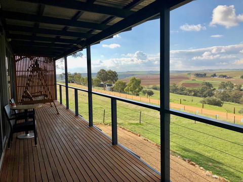 Barossa Pavilions & Glasshouse - Dalby Accommodation 9