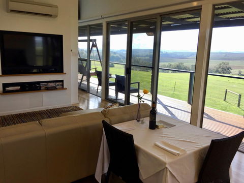 Barossa Pavilions & Glasshouse - Dalby Accommodation 17